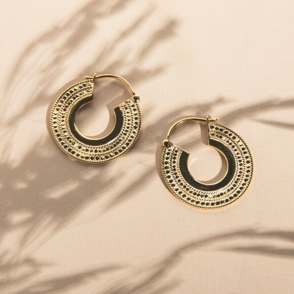 ANNA BECK Medium Smooth and Dotted Hoop Earrings - NIB - Picture 4 of 15